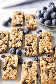 healthy homemade blueberry granola bars