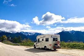 small motorhomes and cervans read