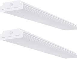 By adding the right fluorescent garage lights, you can make sure that you end up with the visibility needed for whatever you may want to get done out these are easily among the best fluorescent fixtures for garages around. Hykolity 4ft Led Wraparound Light 40w 4 Foot Led Shop Lights For Garage 2 Lamp 32w