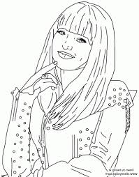 Mal (dove cameron), evie (sofia carson), carlos (cameron boyce) and jay (booboo stewart) return to the isle of the lost to. Descendants Coloring Pages Coloring Home