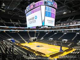 Das von snøhetta in san francisco entworfene, vereinigte staaten snøhetta hat eine aktualisierte, abgespeckte version des golden state warriors 'stadium herausgegeben, das nach. Inside Chase Center San Francisco S New 1 4 Billion Warriors Arena Business Insider
