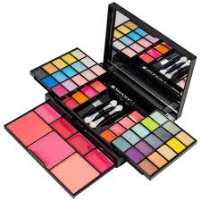 10 best travel makeup kits and palettes