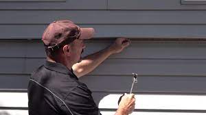 How To Replace One Piece Of Vinyl Siding (Mid-Wall) - YouTube