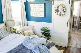 A Cozy And Coastal Blue Bedroom