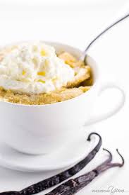 I am the biggest fan of vanilla mug cakes and any recipe that takes 5 minutes to bake and serve you something incredible, works for me! Easy Keto Paleo Vanilla Mug Cake Recipe