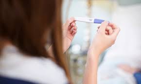 Ab wann ein schwangerschaftstest durchgeführt werden kann, hängt im wesentlichen davon ab, für welche art des testes du dich entscheidest. Alles Was Sie Uber Schwangerschaftstests Wissen Sollten Pampers