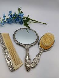 Attractive Fl Design Mirror Comb