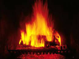 Roaring Fire In The Fireplace Feu
