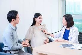 Khám thai định kỳ giúp theo dõi sự tăng trưởng, hình thái và các chỉ số phát triển của thai nhi theo từng giai đoạn
