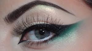 green black cat eye makeup you