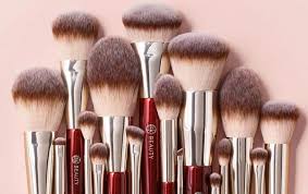 the 12 best face makeup brushes in 2023