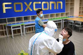 china lets foxconn some construction