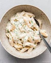 It can be used both in pure form and diluted with white sauce based on broth. Sour Cream And Onion Pasta I Am A Food Blog