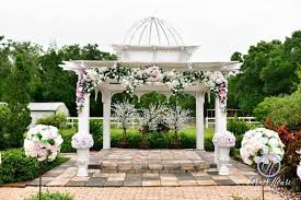 Hummingbird Gardens Cherished Wedding