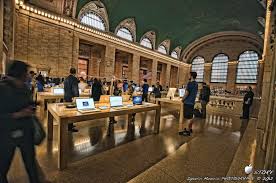 apple in grand central terminal