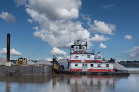 towboats on the mississippi river