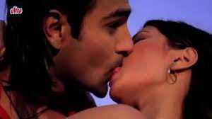 Riya Sen Kissing Ashmit Patel Publicly - Silsiilay - video Dailymotion