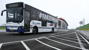 Putera mulya trans jawa menyediakan layanan bus berkualitas yang melayani sejumlah rute antar kota. Kerja Dengan Gaji Rp 8 Juta Di Transjakarta Cek Lowongannya News Liputan6 Com