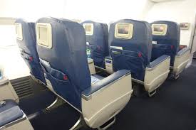 review delta air lines 737 first cl