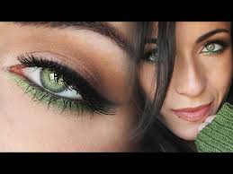 a pop of color green makeup tutorial