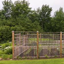 choose the best garden fence mother