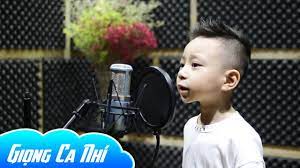 Bé trai 4 tuổi hát Bác Đang Cùng Chúng Cháu Hành Quân khiến triệu người  nghe mê mẩn - YouTube