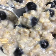 honey blueberry oatmeal porridge for