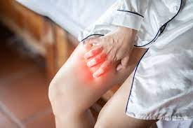 inner thigh rash causes symptoms and