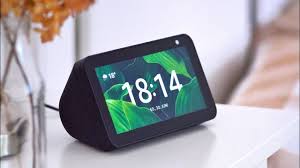 Despite the apparent targetting of the lenovo smart alarm clock, it really has much more in common with the google nest hub. Echo Show 5 Amazon S Neue 89 Geheimwaffe Review Youtube