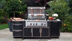 Prefab outdoor kitchen should be as functional and attractive as an indoor kitchen, with all the amenities you are used to. Outdoor Kitchen Manufacturers Of Distinction Naturekast