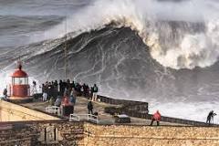 Картинки по запросу самые большие волны в португалии