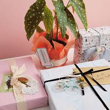 personalize your gift wrap