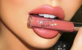 lipstick color for thin lips