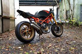 true monster ducati m900 by moto
