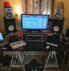 See my full disclosure here for more info. 19 Diy Studio Desk Plans And Ideas Thehomeroute