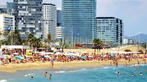 Playa de la mar bella is close to the barcelona city center, and is friendly to all types of swimmers including the naturists. Mar Bella Beach Barcelona Website Barcelona City Council