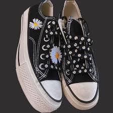 Long Shoelaces Black Daisy Shoelaces