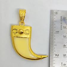 artificial lion nail pendant