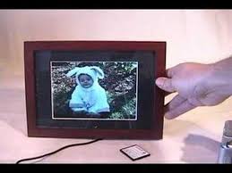 how to use a digital picture frame