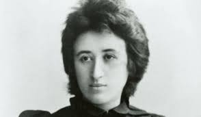 A detailed biography of rosa luxemburg that includes images, quotations and the main facts of her life. Rosa Luxemburg Rosa Luxemburg Stiftung Buro Brussel