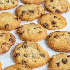 best keto chocolate chip cookies recipe
