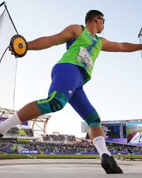 stahl to win world discus le