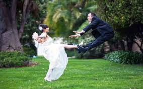 Сумасшедшие танцы: Подборка самых смешных танцев жениха и невесты | ART  SHOW. WEDDING & PARTY | Дзен