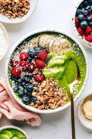 ultimate green smoothie bowl eating