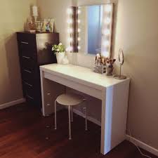 Bedroom Chic Makeup Vanity Table With Lights Interior Design For Your Charming Bedroom Island Blues Com