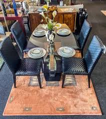 design furniture outlet consignment