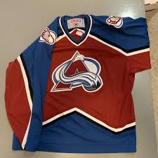 Shop the latest colorado avalanche home jerseys and more. Ccm Vintage Colorado Avalanche Jersey Sz L Hockey Apparel Jerseys Socks