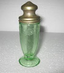 Vintage Uranium Glass Floine No 1