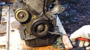 how to remove crankshaft pulley on