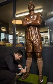 A new one, though, is receiving much more acclaim in the club museum. New 120kg Ronaldo Statue Unveiled And It S Made Entirely Of Chocolate